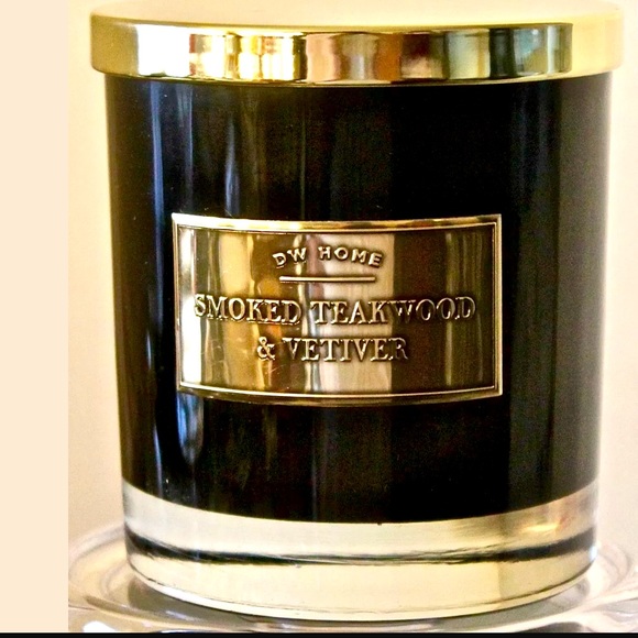 DW HOME CANDLE SMOKED TEAKWOOD VETIVER SCENTED